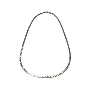 Vintage Silver Tone Necklace. Pre owned.